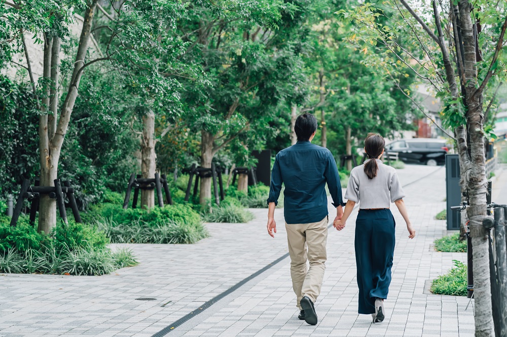 ご両親へ結婚のご挨拶に 具体的な挨拶例文について Afflux アフラックス アフターメンテナンスが一生涯無料の全国 80 店舗展開のブライダルリング専門店
